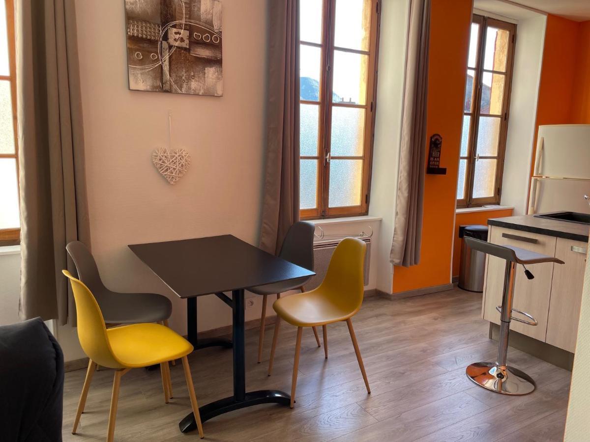 Millau Superbe Studio 35M2 Centre Ville Calme Et Ajoure Exteriér fotografie